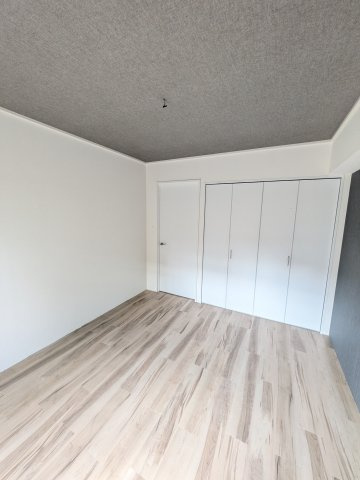 ディアコート静の洋室