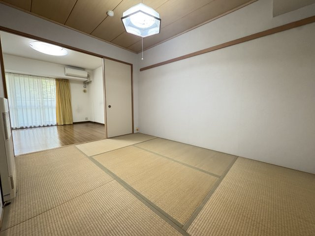 グランコリーナ西神南10番館の和室