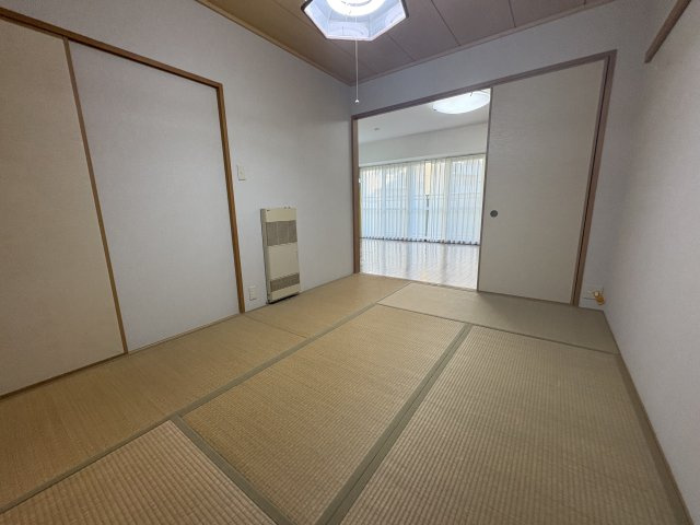 グランコリーナ西神南10番館の和室