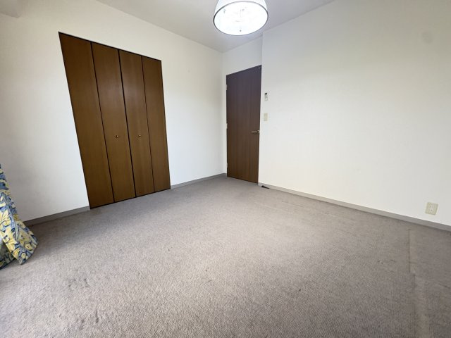 グランコリーナ西神南10番館の洋室