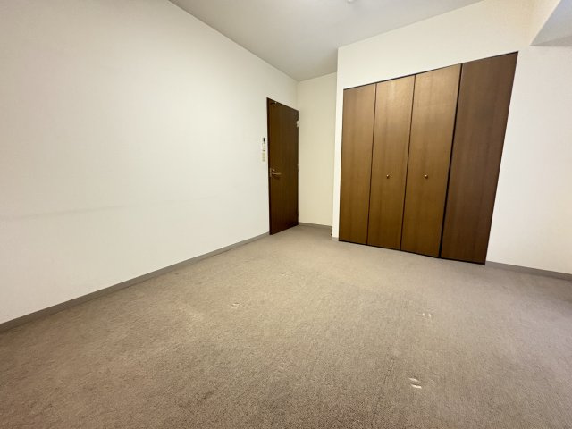 グランコリーナ西神南10番館の洋室