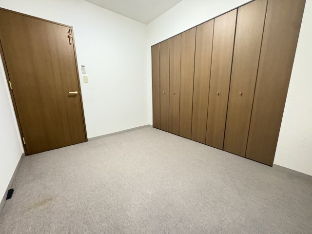 グランコリーナ西神南10番館の洋室