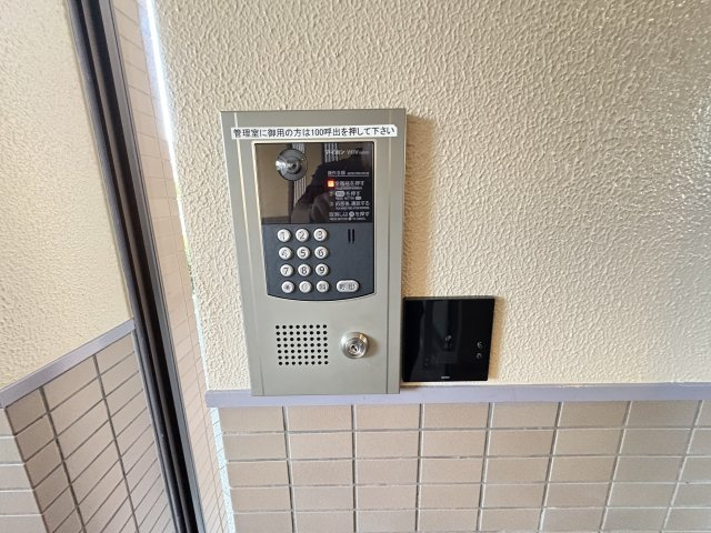 グランコリーナ西神南10番館の防犯設備