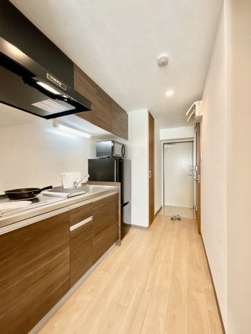 大和興産大州ビルの玄関