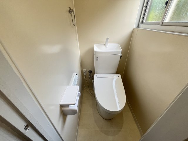 日置荘原寺町貸家のトイレ