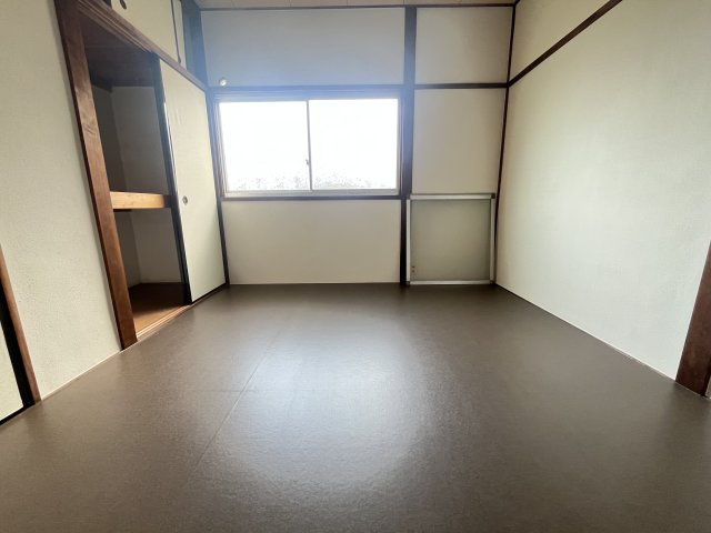 日置荘原寺町貸家の洋室