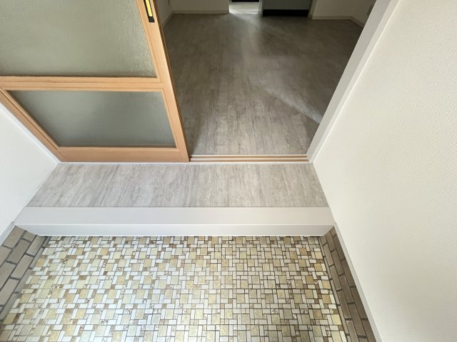 日置荘原寺町貸家の玄関