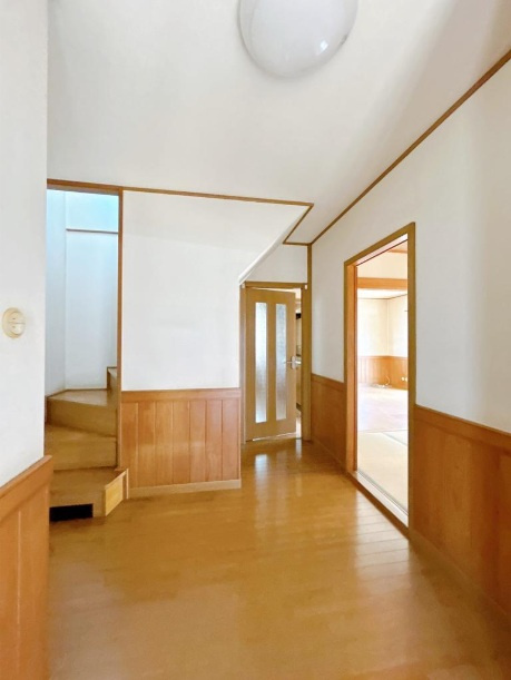 千葉市中央区生実町の居間・リビング