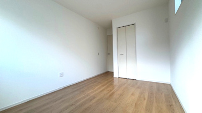 【洋室】 | 堺市東区野尻町1期 | 6.5帖の洋室！個室は2階に集約し、ご家族それぞれのプライバシーを確保しています。