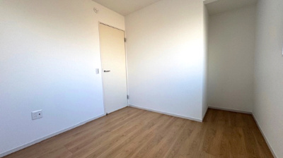 【洋室】 | 堺市東区野尻町1期 | 4.5帖の洋室！ゆとりある4LDKの間取りで、お子様それぞれの個室や趣味部屋を作ることも可能です。