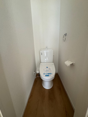 【トイレ】 | 堺市東区野尻町1期 | 各階にトイレがあるので、朝の混雑も解消！トイレのたびに階段を上り下りする手間もありません。