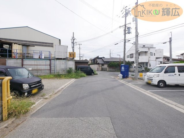 【前面道路含む現地写真】 | 高砂市曽根町　中古戸建