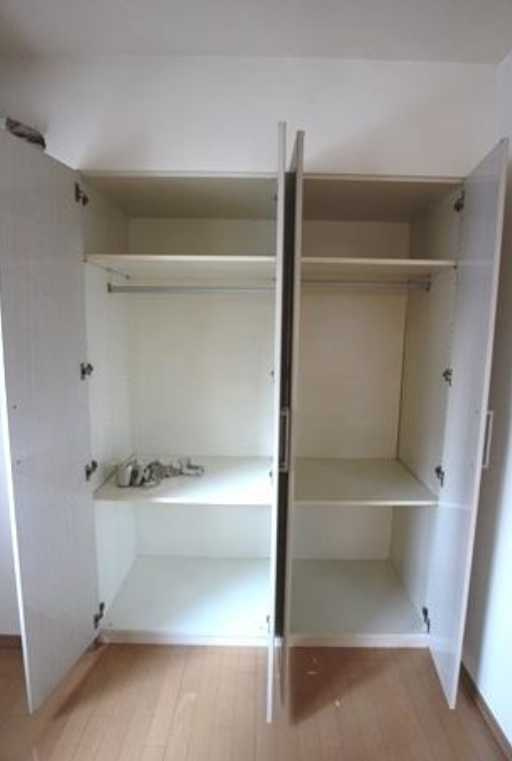 スペーシア三軒茶屋弐番館　駅近　ペット相談可　オートロックの収納