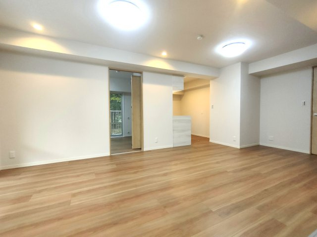 モアステージ吉川ライネスハイムＢ棟の居間・リビング|おしゃれな居間です