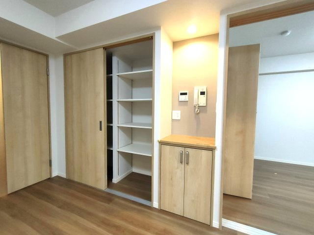 モアステージ吉川ライネスハイムＢ棟の収納|パントリーで“まとめ買い”も安心