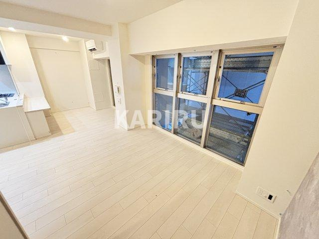 スプランディッド上本町WESTの居間・リビング