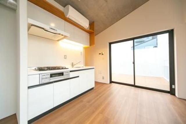 ｐｌａＮＥＣＴ　薬王寺の居間・リビング