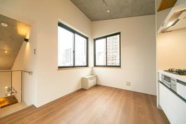 ｐｌａＮＥＣＴ　薬王寺の居間・リビング