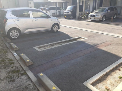 【駐車場】 | ミーテ　ジラソーレ