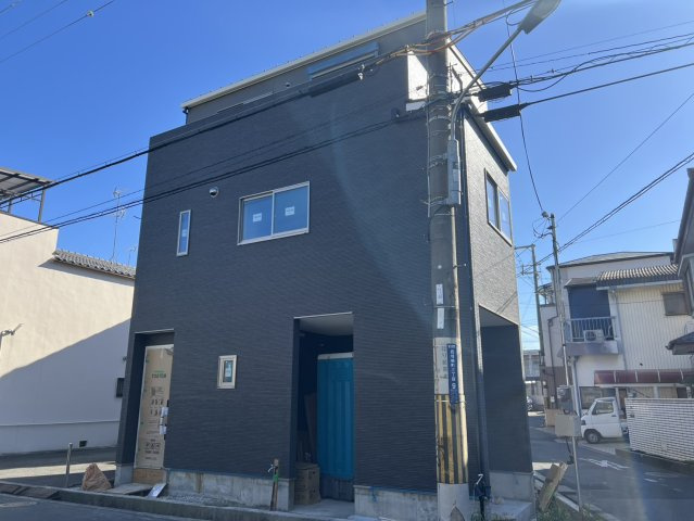 グレース　高井田駅の前面道路含む現地写真|完成間近♪令和7年11月16日撮影