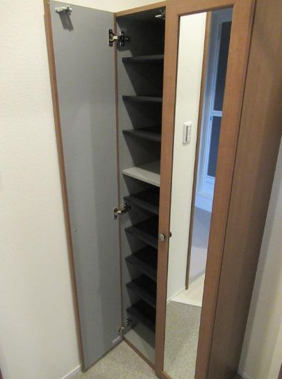 ルポゼ芝富士の玄関