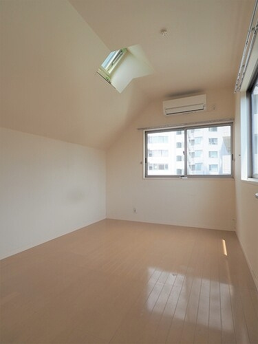 新宿区左門町戸建のその他|６．２畳洋室