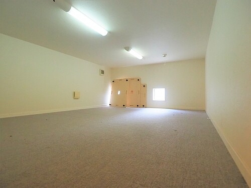 新宿区左門町戸建の収納|１階蔵収納スペース