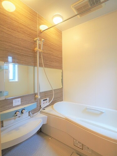 新宿区左門町戸建の浴室