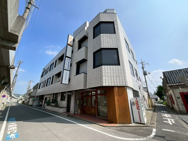 ケイエイビル1階店舗の外観