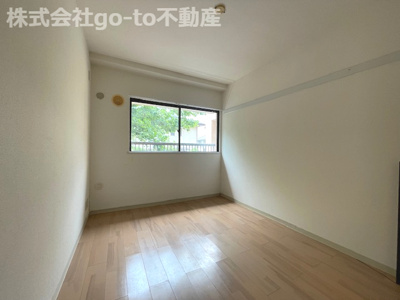 【洋室】 | シャルムロアイヤル朝霧C3棟 | 6帖洋室