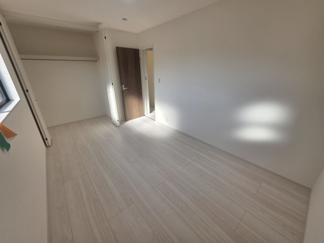 【洋室】 | リーブルガーデン．S　鴻巣袋第２　 | 現地２F洋室（2025年12月19日）撮影