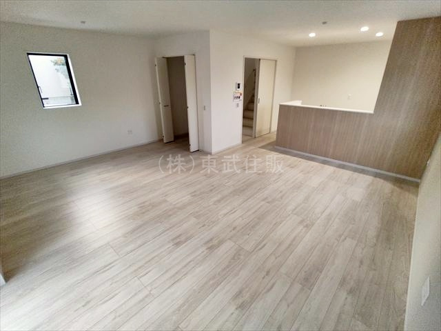 【居間・リビング】の画像