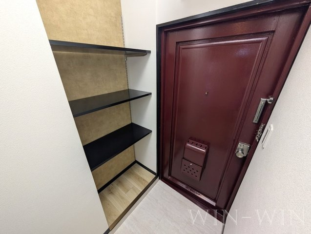 ハイツ東小浜の玄関