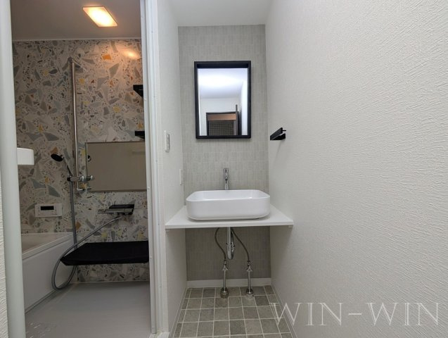 ハイツ東小浜の洗面所