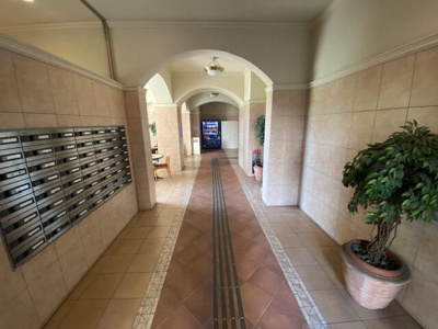  | エントランスからのアプローチ 