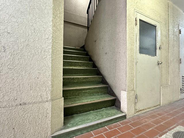 オーティーハイツ東住吉のエントランス