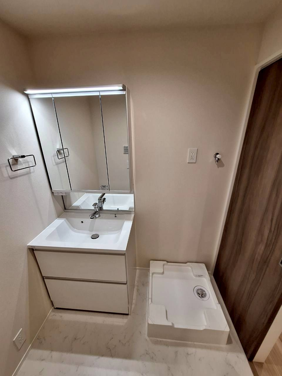 本駒込邸の洗面所