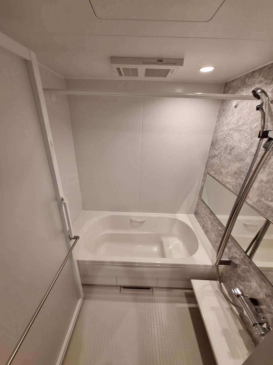 本駒込邸の浴室