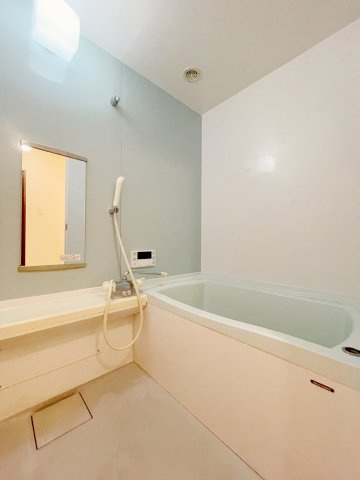 中古マンション・最上階　昭和マンション飯坂　14階の浴室|シャンプードレッサー付きの浴室♪水回りのリフォームもお気軽にご相談ください！