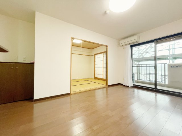 中古マンション・最上階　昭和マンション飯坂　14階の居間・リビング|陽当たり良好なリビング♪眺望良好です♪