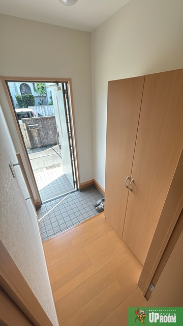 岩倉市昭和町戸建の玄関