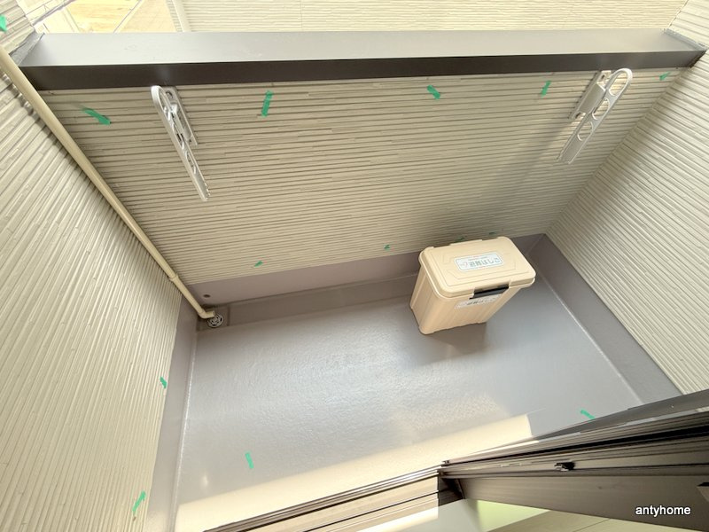 ソレイユ大東町　仲介手数料無料のバルコニー