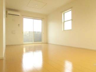 【展望】 | ゴールデンベア　ウエスト | おしゃれなリビングです