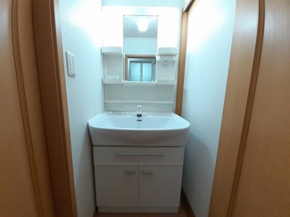 【洗面所】 | ソラボレⅠ | スペースが確保できる洗面所です