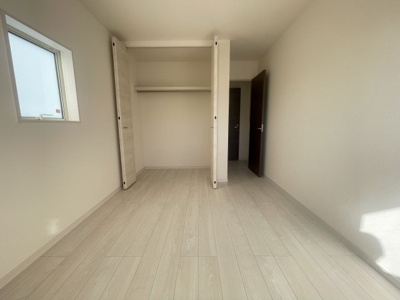 【洋室】 | 八重瀬町具志頭（全11棟）4号棟 | 4号棟　洋室6.5帖＋CL付き♪