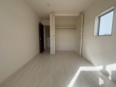 【洋室】 | 八重瀬町具志頭（全11棟）4号棟 | 4号棟　洋室6.5帖＋CL付き♪