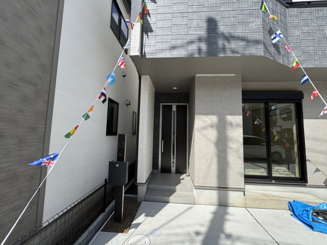 松戸市東平賀新築戸建【殿平賀小学校：9分】のエントランス|エントランス・玄関ポーチ