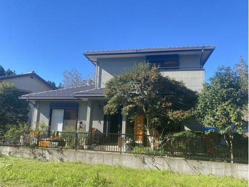 東金市極楽寺　中古戸建の外観|敷地約99坪家庭菜園も可能７DK建物約45坪 平成10年11月築 オール電化住宅 駐車並列3台可 