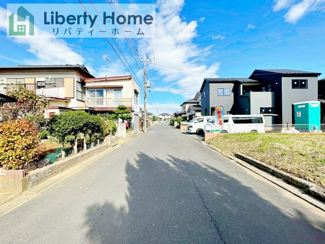 第3小美玉市羽鳥　新築戸建の前面道路含む現地写真