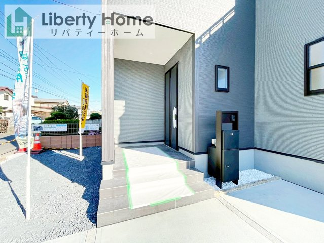 第3小美玉市羽鳥　新築戸建のエントランス
